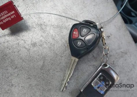 2012 Toyota Rav4 из США, поврежденный, VIN 2T3BF4DV8CW220393